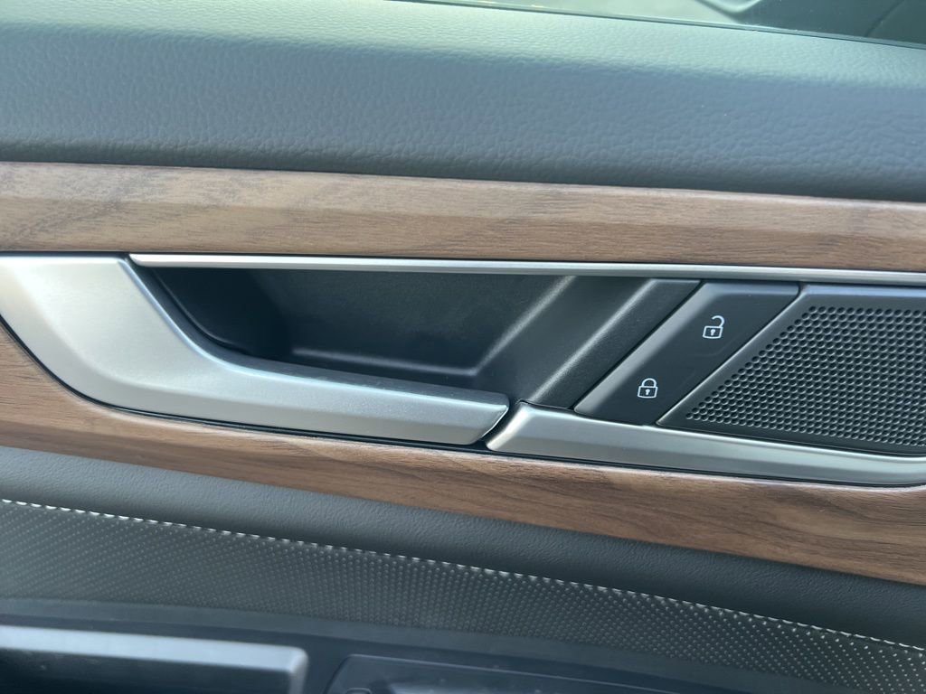 New 2026 Volkswagen Atlas SE image 21