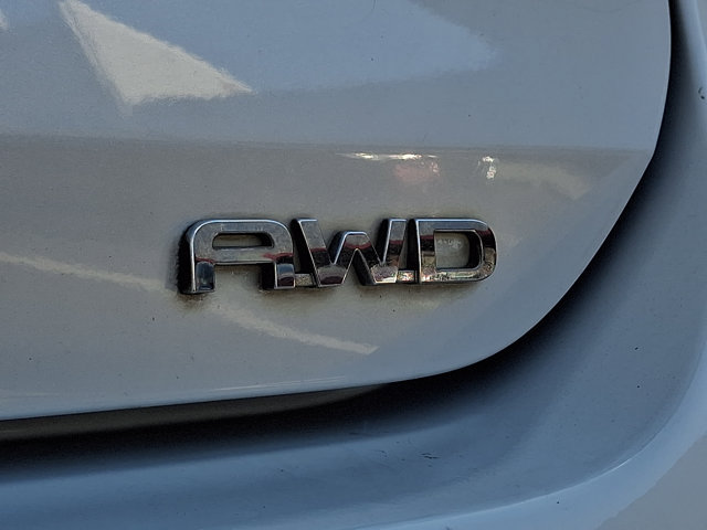 Used 2022 Toyota Highlander L AWD/4WD image 30