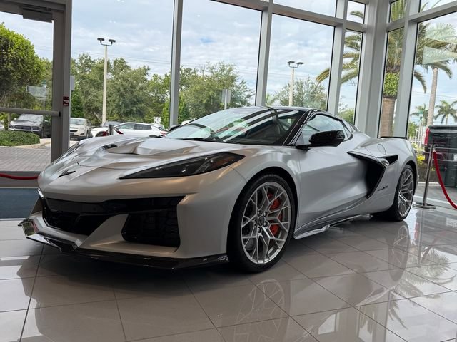 New 2026 Chevrolet Corvette ZR1X w/ Stealth Interior Trim Package AWD/4WD image 3