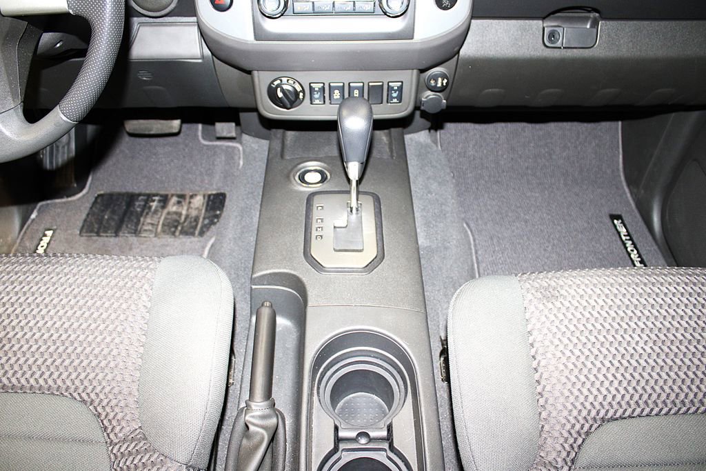 Used 2020 Nissan Frontier SV AWD/4WD image 19