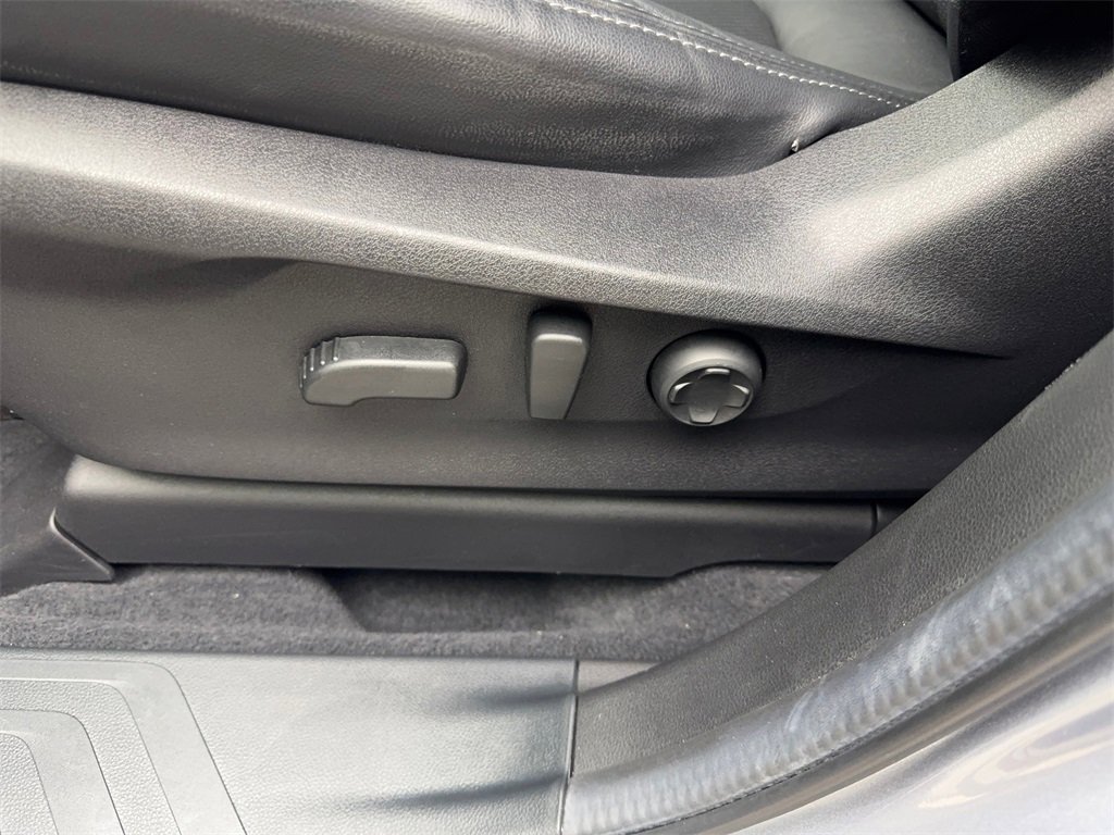 Used 2024 Subaru Ascent Touring image 31