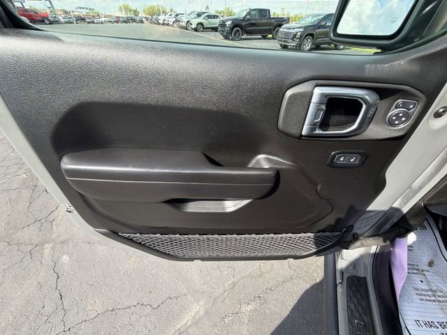 Used 2021 Jeep Gladiator Sport AWD/4WD image 22