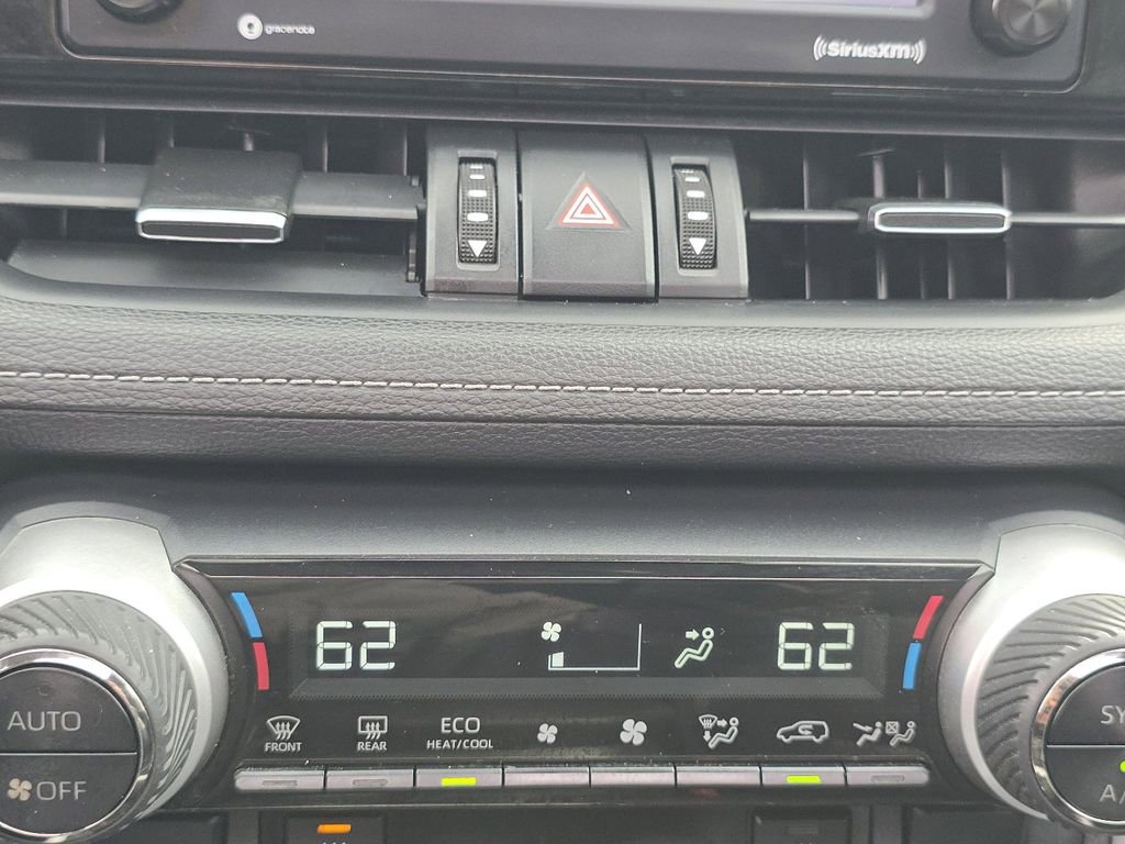 Used 2020 Toyota RAV4 XLE Premium image 34