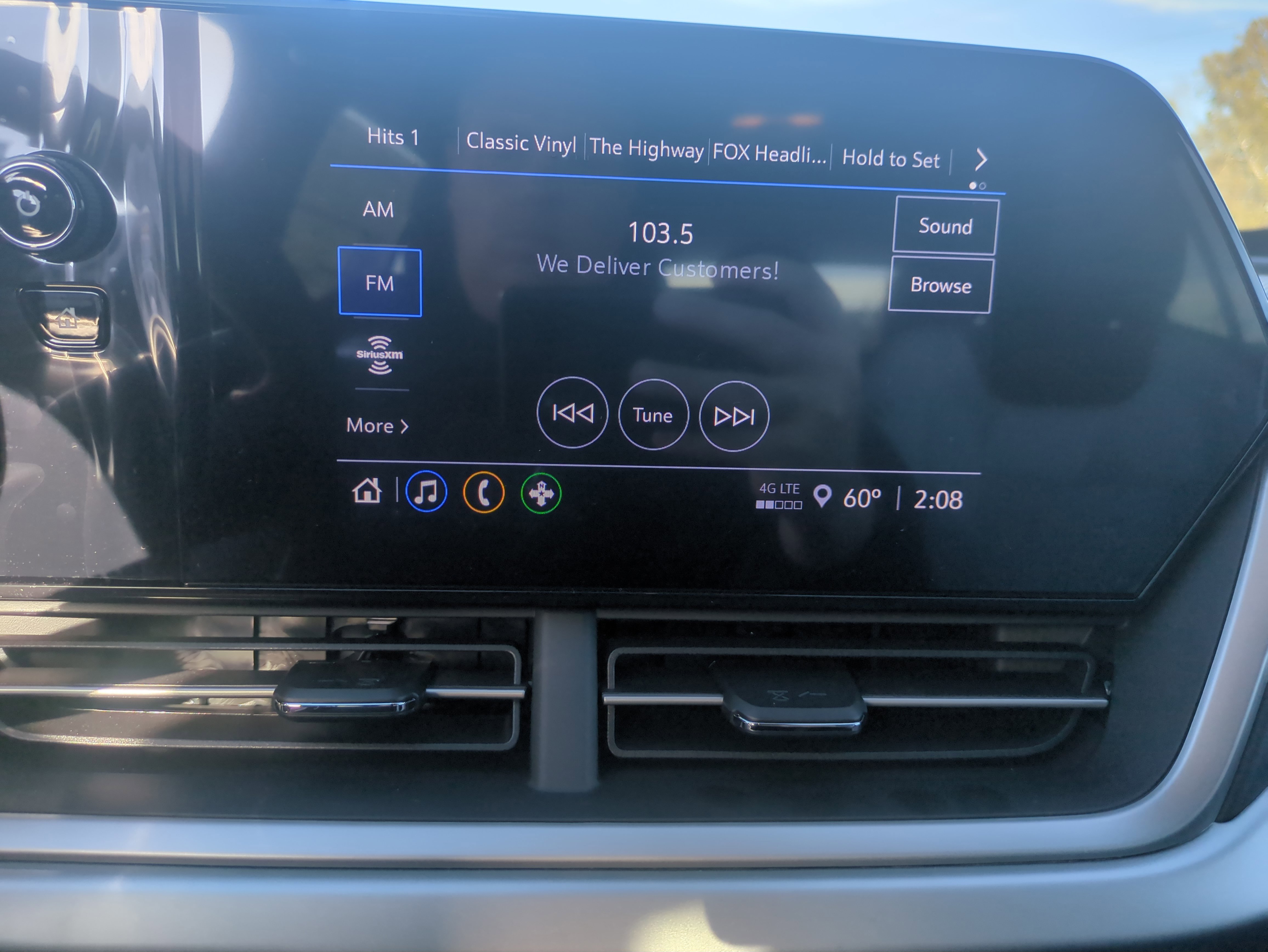 Used 2026 Chevrolet Trax RS image 15