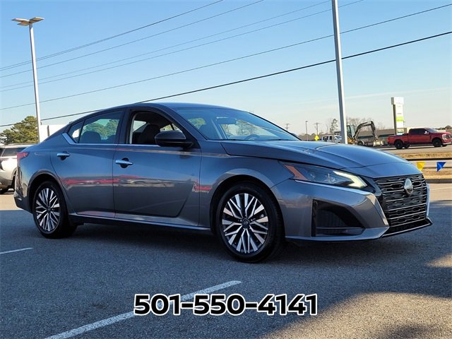 Used 2024 Nissan Altima 2.5 SV image 4