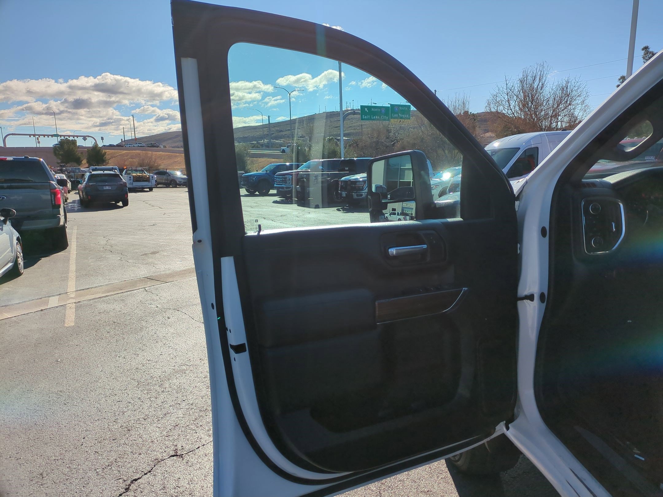 Used 2023 Chevrolet Silverado 2500 LT image 13