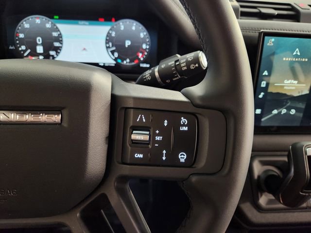 Used 2025 Land Rover Defender 110 S image 29