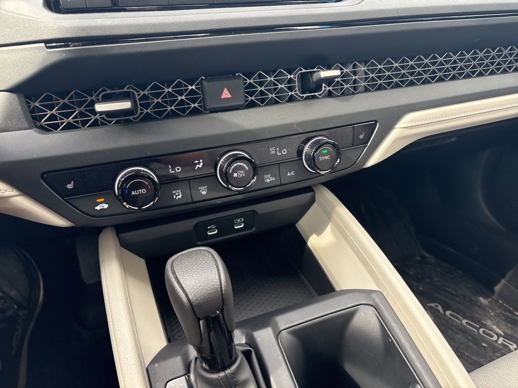 Certified 2025 Honda Accord SE image 21