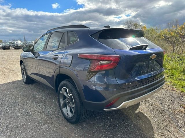 Certified 2024 Chevrolet Trax LT image 9
