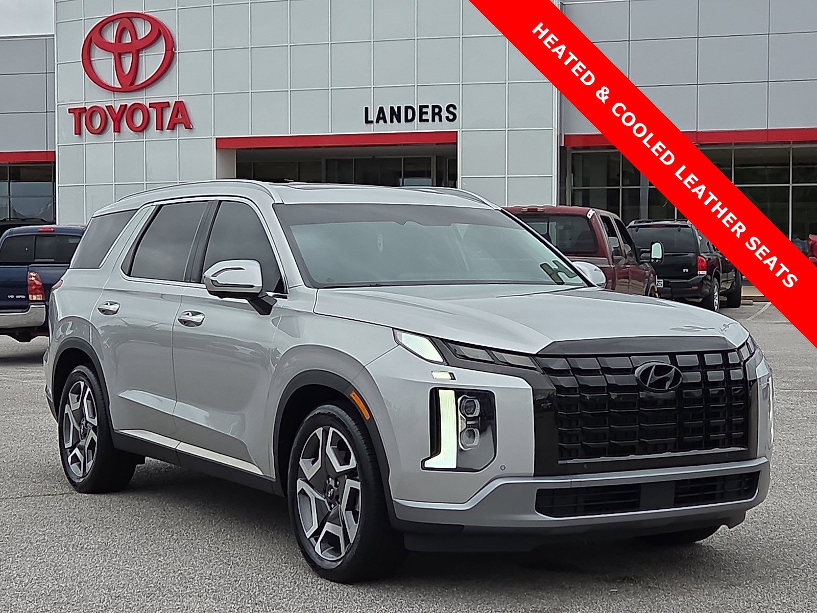Used 2023 Hyundai Palisade Limited FWD video 1