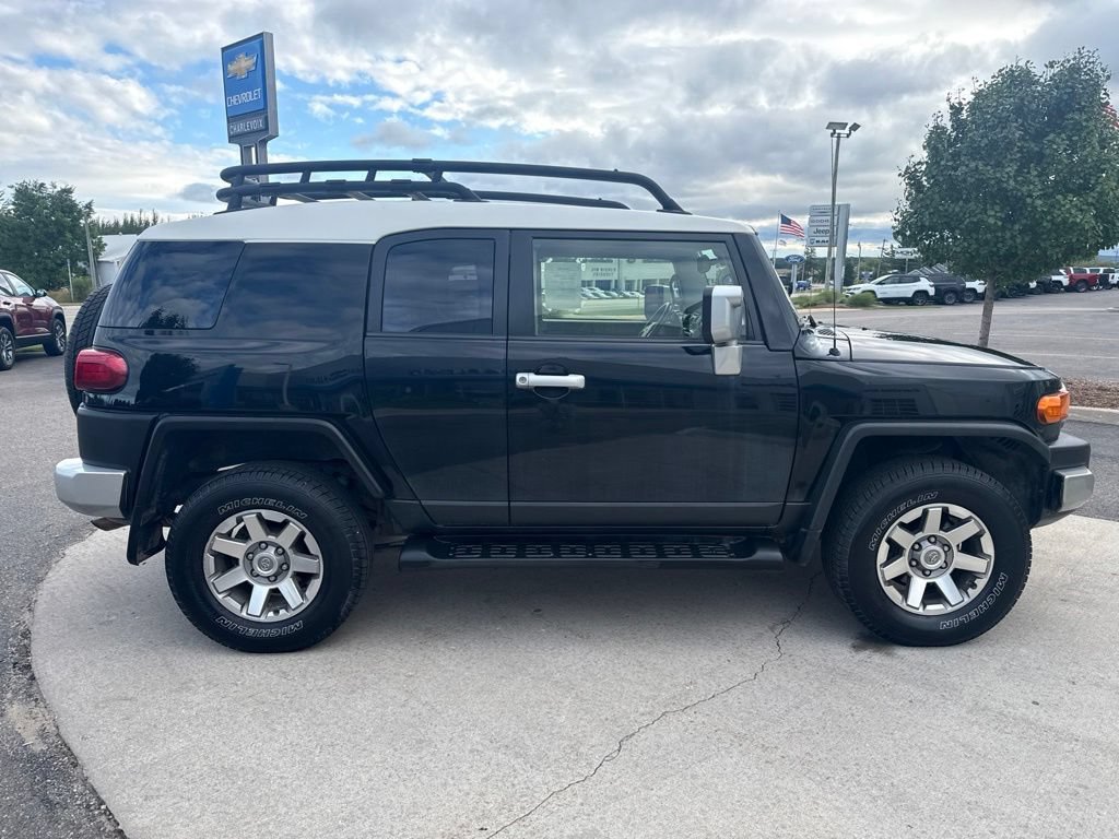 Used 2014 Toyota FJ Cruiser 4WD w/ Convenience Package image 4