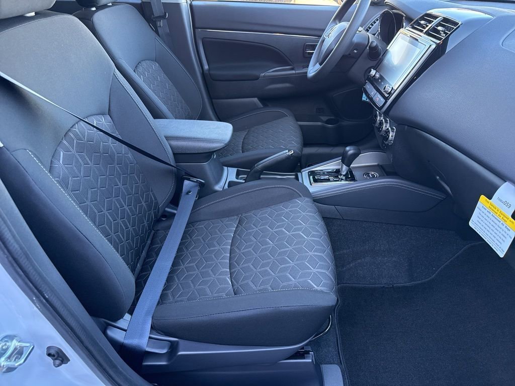 New 2026 Mitsubishi Outlander Sport ES image 23