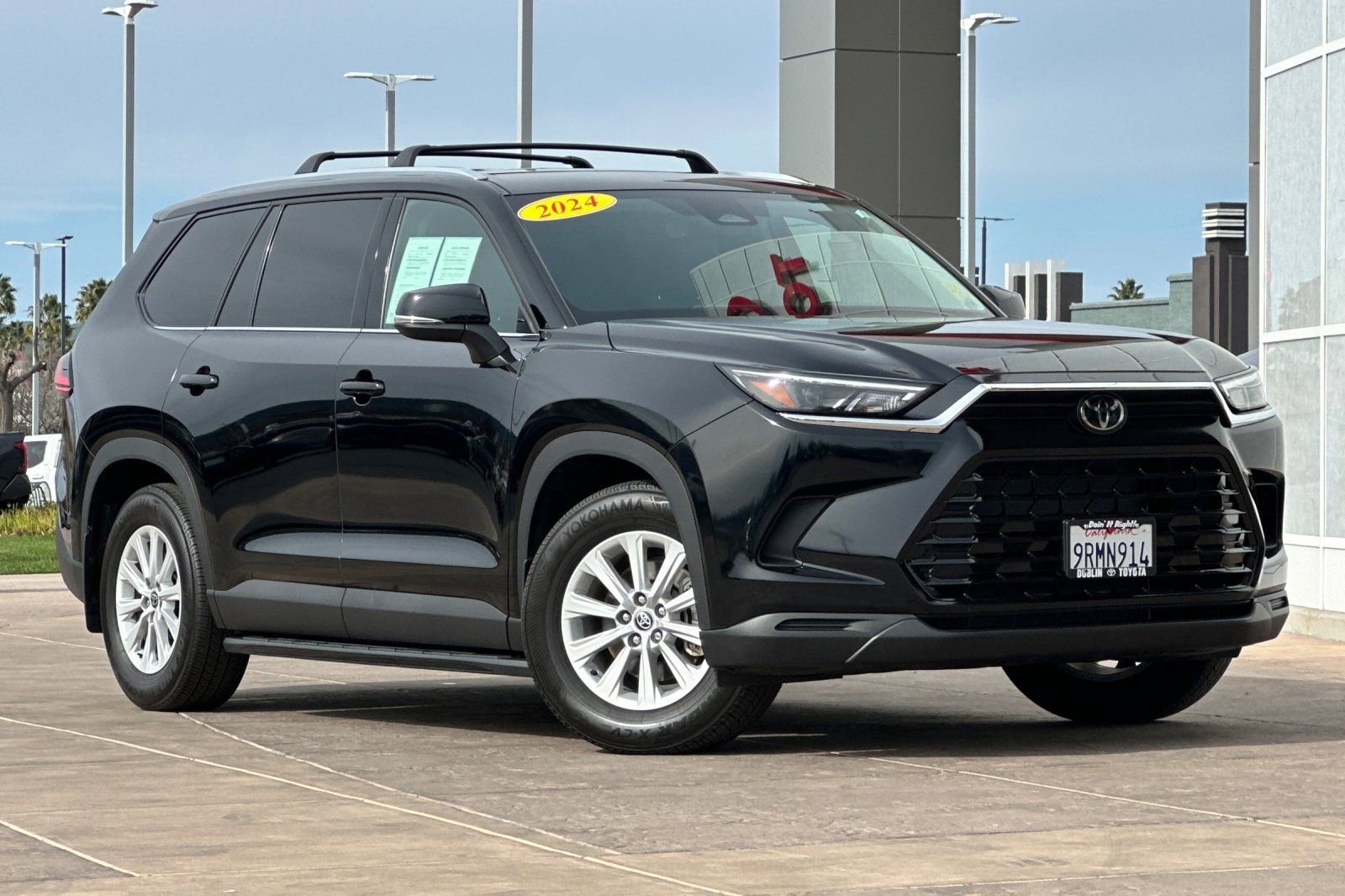 Certified 2024 Toyota Grand Highlander XLE image 2