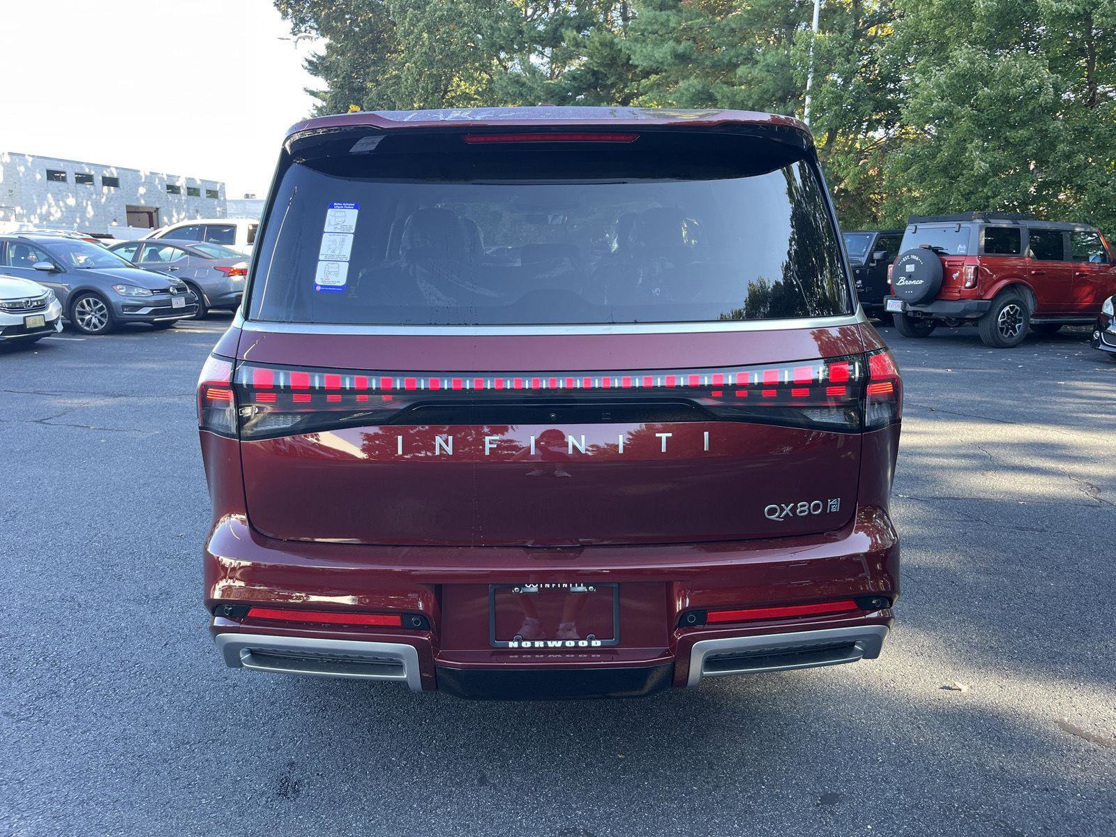 New 2026 INFINITI QX80 Luxe w/ Cargo Package image 4