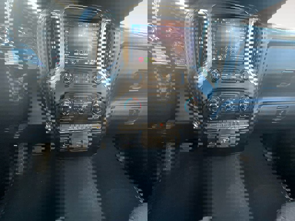 Used 2019 Chevrolet Silverado 1500 RST image 11