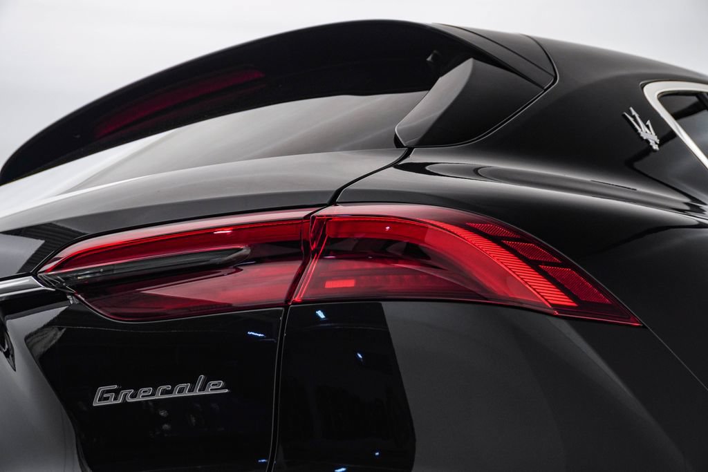 Used 2025 Maserati Grecale GT AWD/4WD image 13