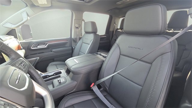 New 2026 GMC Sierra 3500 Denali w/ Denali Reserve Package image 32