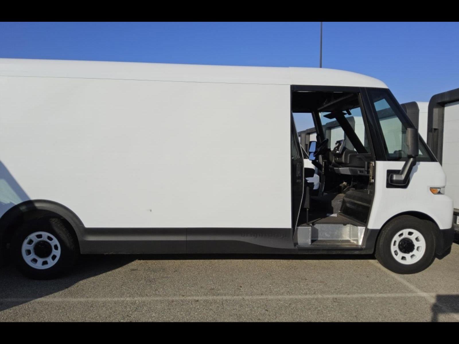 Used 2024 Chevrolet Brightdrop 600 w/ Commercial Equipment Package AWD/4WD image 17