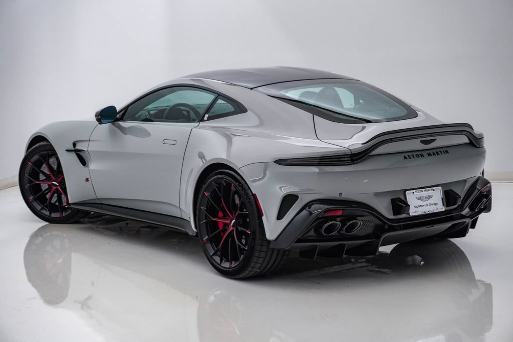 Used 2026 Aston Martin V8 Vantage S RWD image 10
