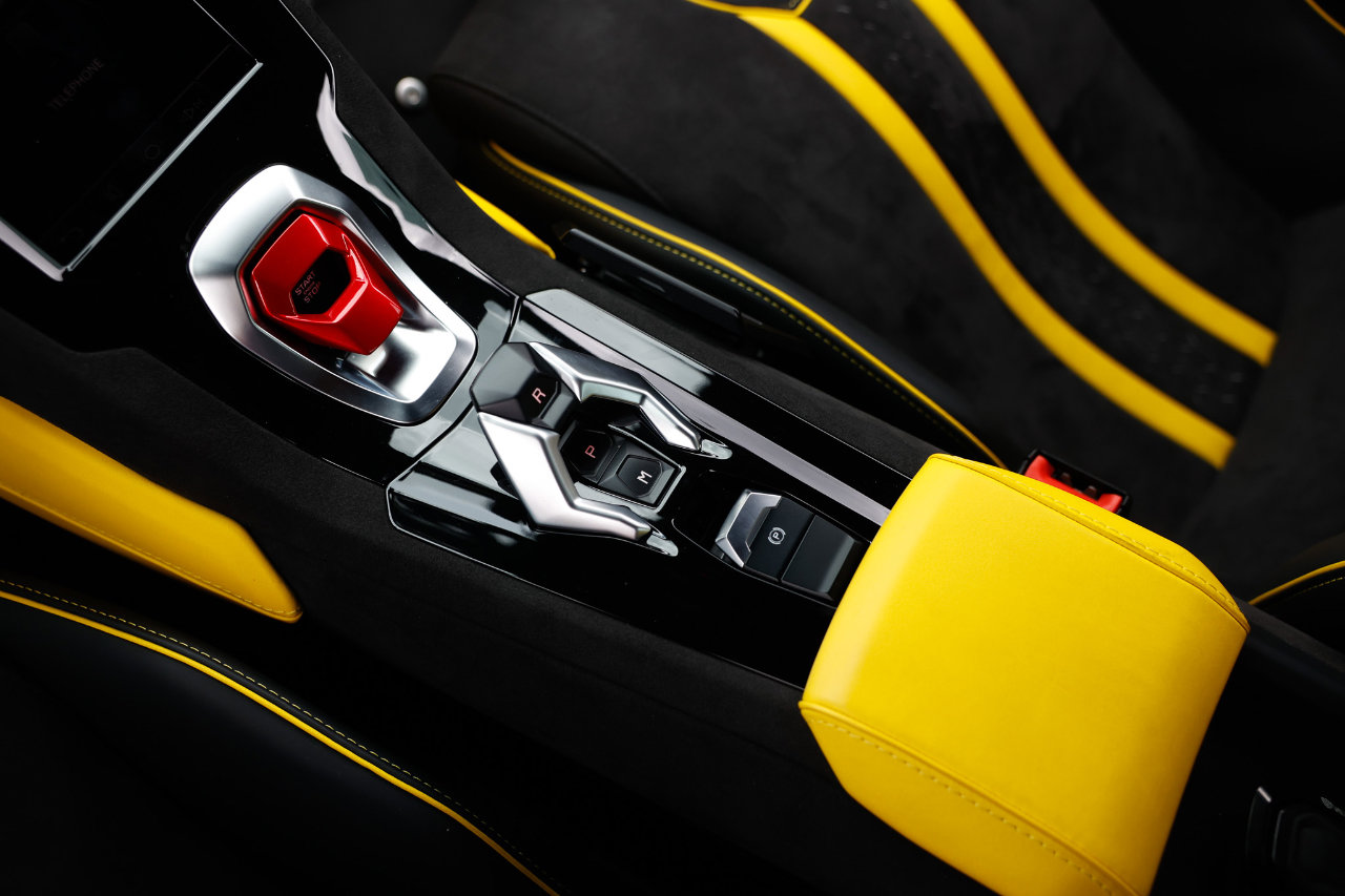 Used 2023 Lamborghini Huracan Tecnica image 40