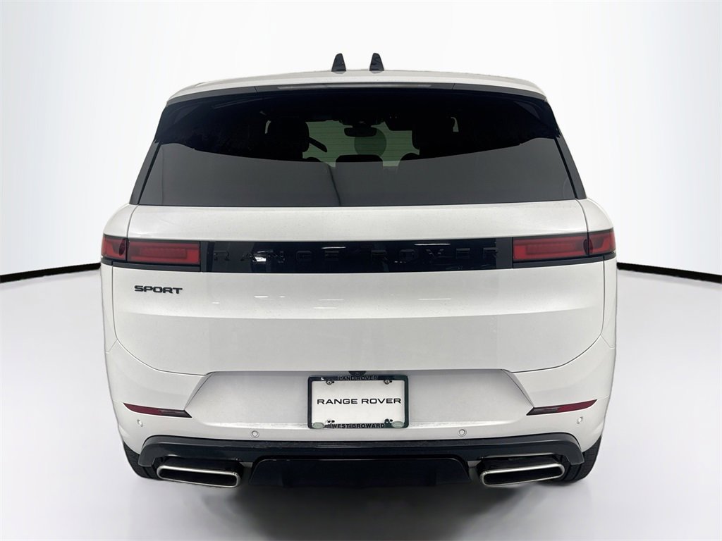 New 2026 Land Rover Range Rover Sport Dynamic SE image 6