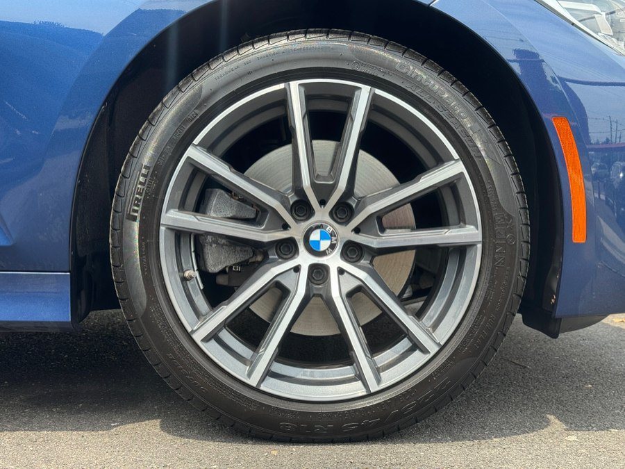 Used 2021 BMW 330i xDrive w/ Driver Assist w/ Premium Package AWD/4WD image 18