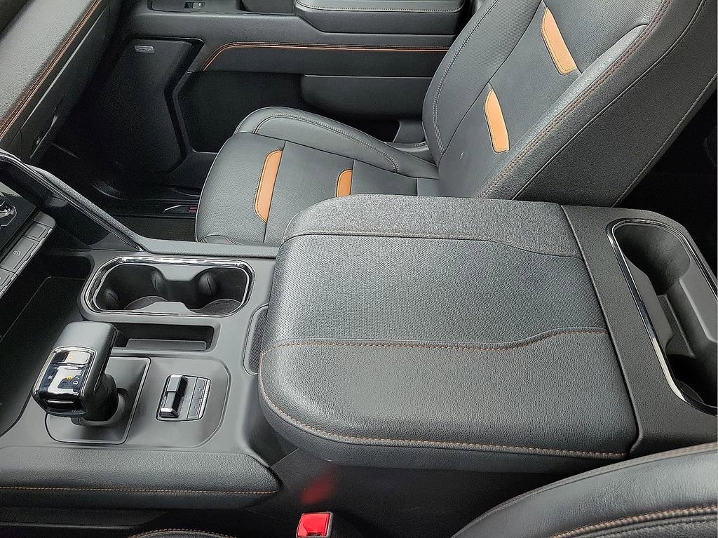 Used 2023 GMC Sierra 1500 AT4 w/ Technology Package AWD/4WD image 20