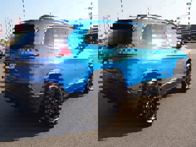 Used 2023 Jeep Cherokee Altitude Lux AWD/4WD image 3