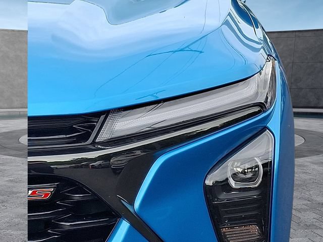 Used 2025 Chevrolet Trax RS FWD image 9