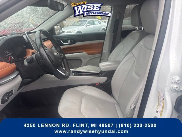 Used 2022 Jeep Compass Limited image 11