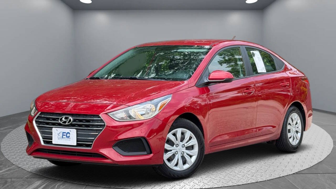 Used 2021 Hyundai Accent SE w/ Cargo Package FWD image 1