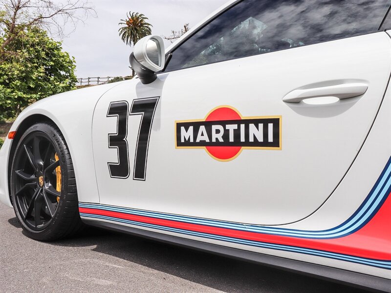 Used 2019 Porsche 911 Carrera GTS RWD image 10