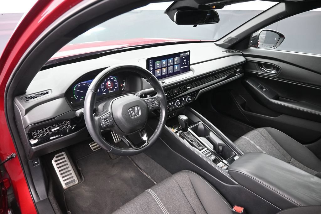 Used 2023 Honda Accord Sport image 12