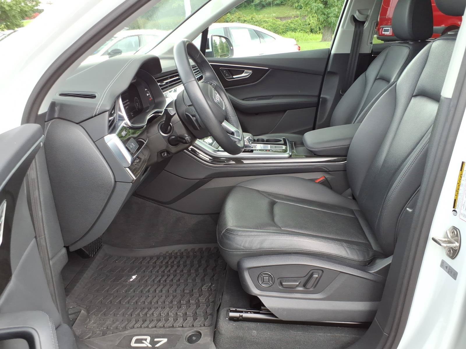 Used 2023 Audi Q7 3.0T Premium Plus w/ Premium Plus Package AWD/4WD image 12