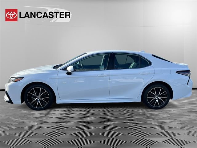 Certified 2022 Toyota Camry SE image 4