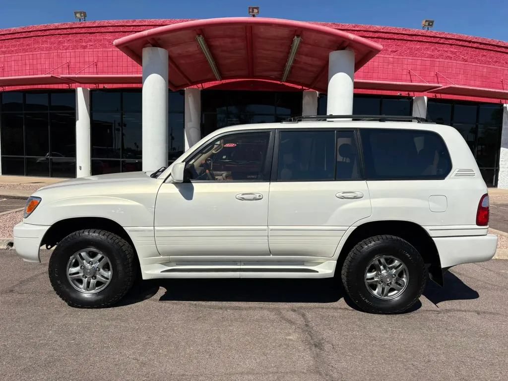 Used 2001 Lexus LX 470 4WD image 2