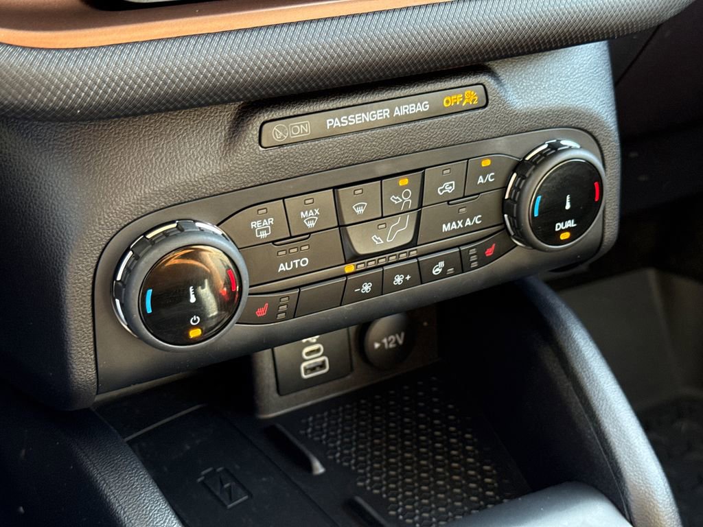 Used 2024 Ford Bronco Sport Outer Banks w/ Tech Package image 26