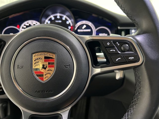 Used 2019 Porsche Panamera image 28