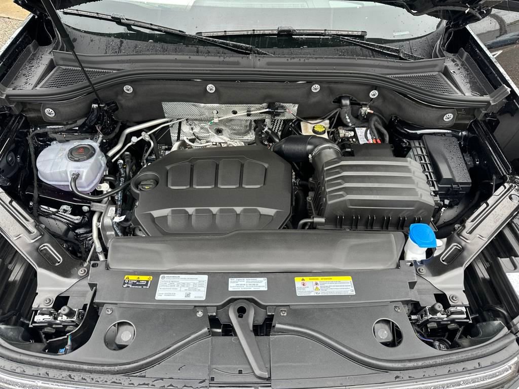New 2025 Volkswagen Atlas SEL Premium R-Line image 22