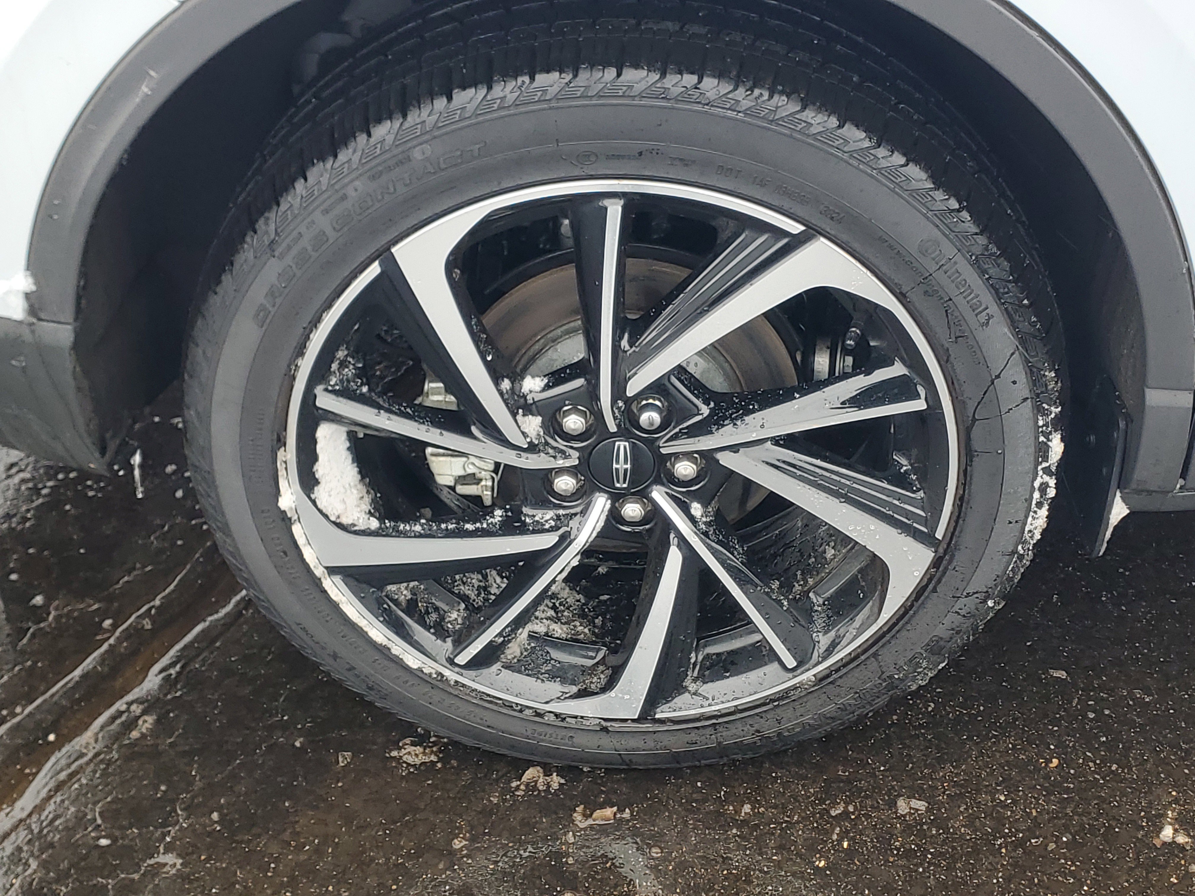 New 2025 Lincoln Corsair Reserve w/ Equipment Group 202A image 5