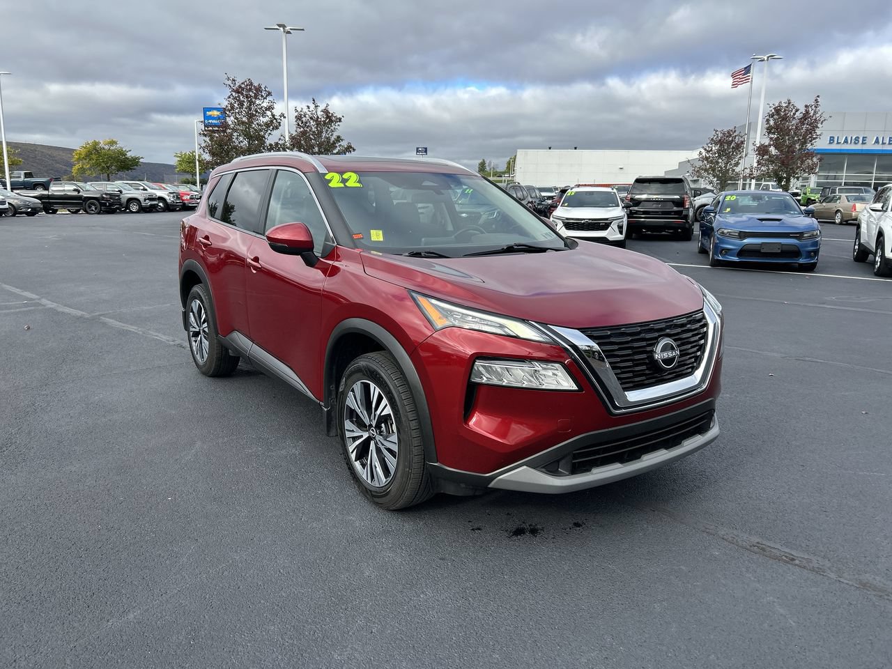 Used 2022 Nissan Rogue SV w/ SV Premium Package