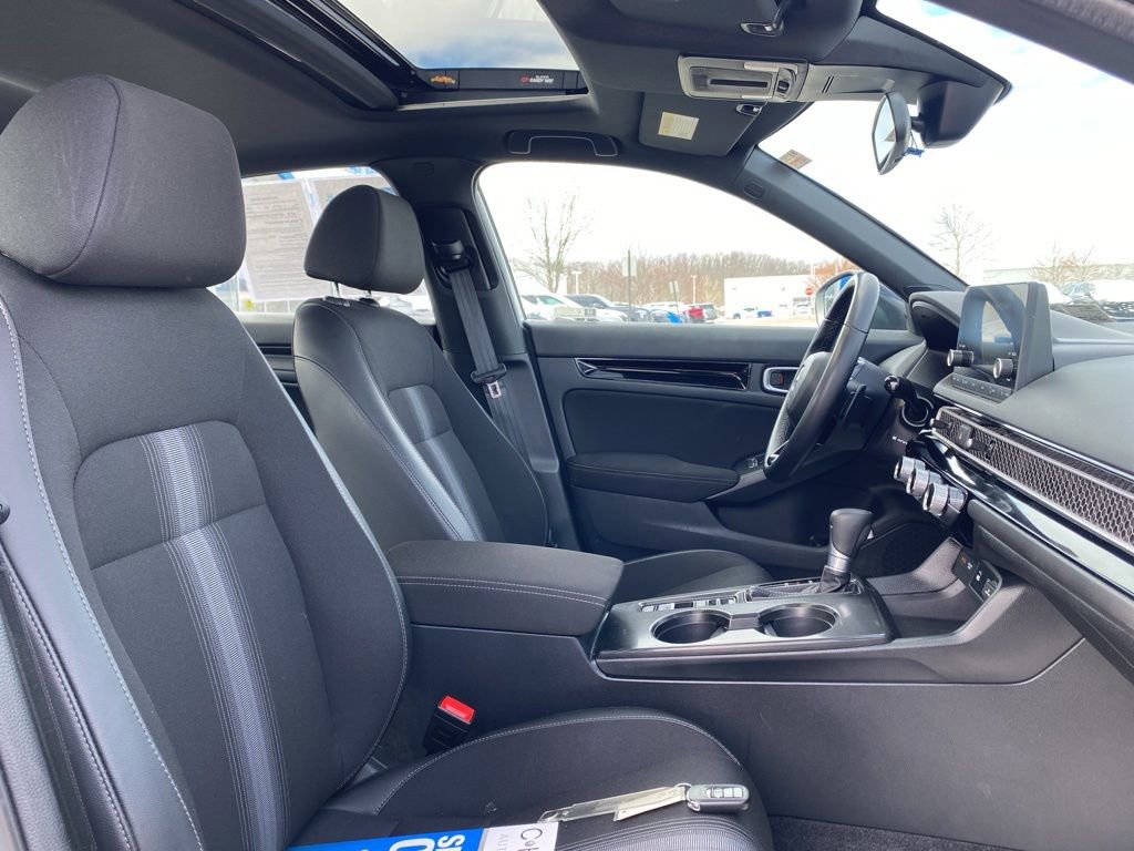 Used 2025 Honda Civic Sport image 11
