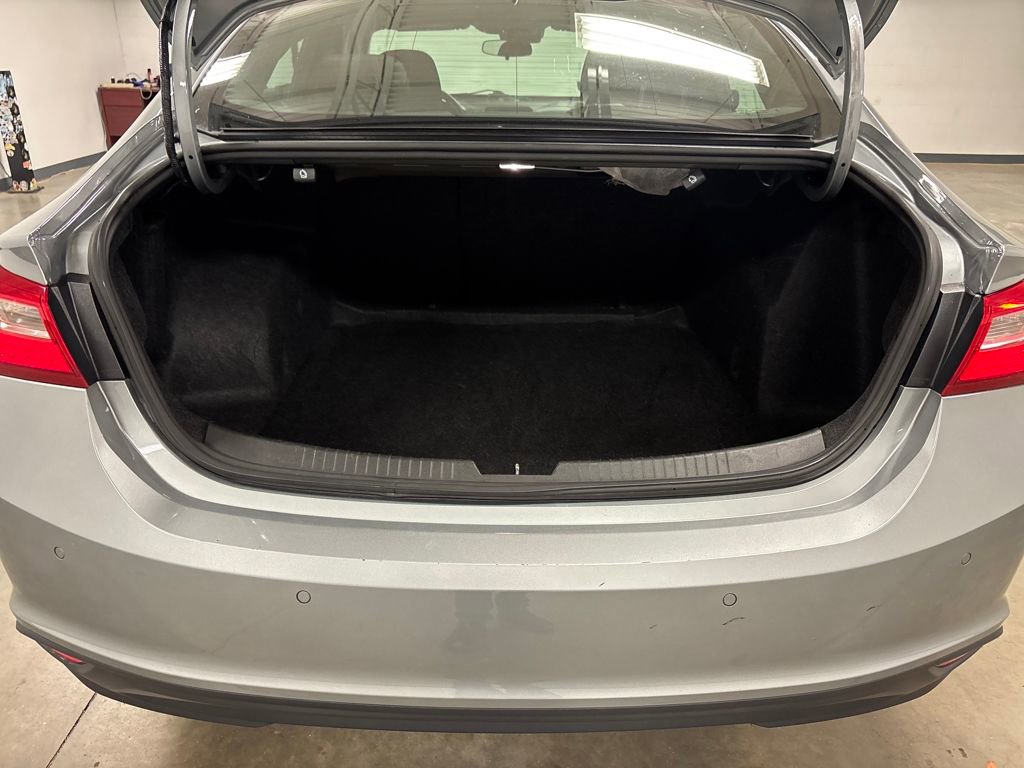 Used 2024 Chevrolet Malibu LT image 19