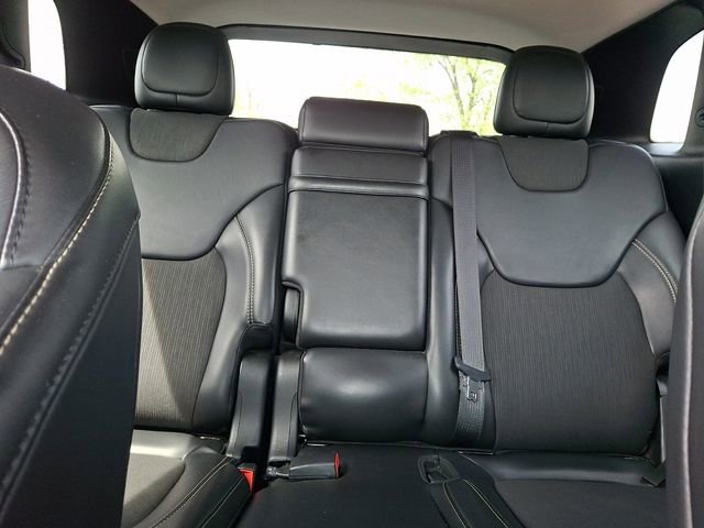 Used 2018 Jeep Cherokee Latitude Plus AWD/4WD image 22
