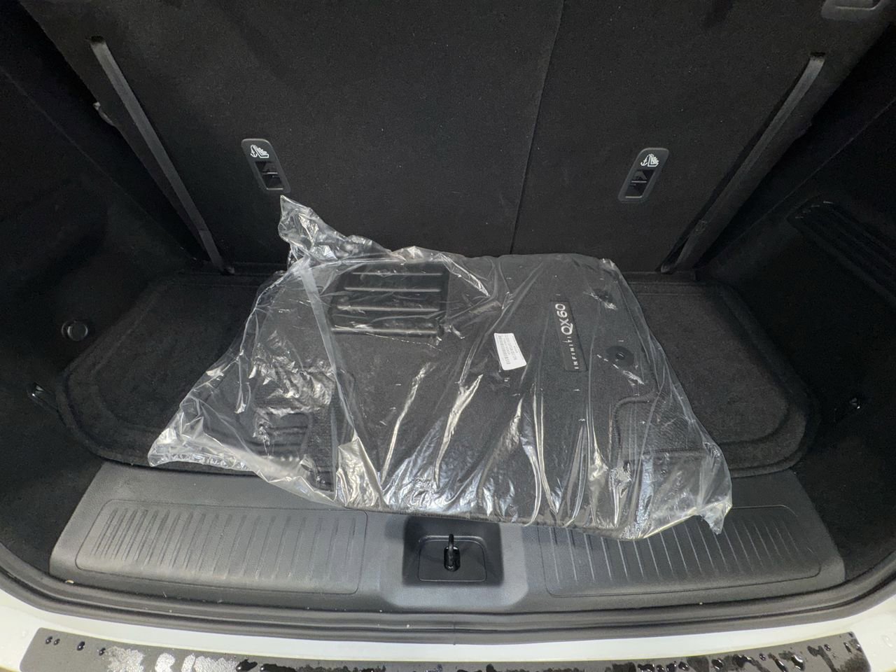 Certified 2026 INFINITI QX60 Sport w/ Dark Cargo Package AWD/4WD image 31