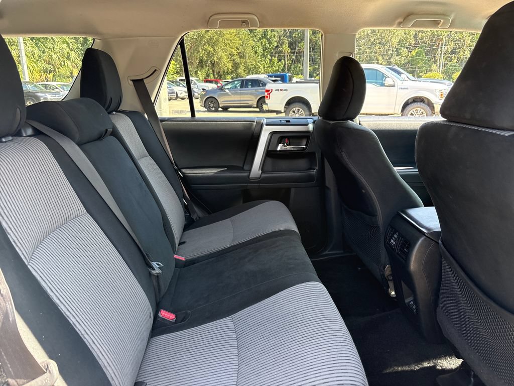 Used 2021 Toyota 4Runner SR5 AWD/4WD image 29