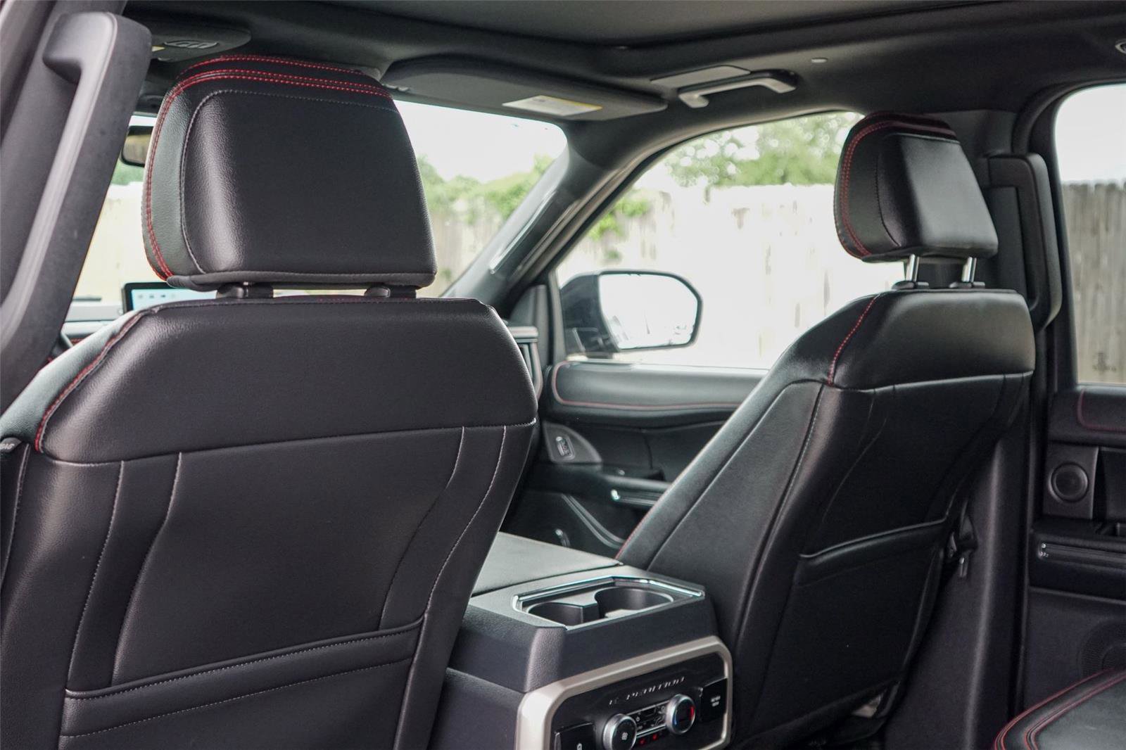 Used 2023 Ford Expedition Limited image 23