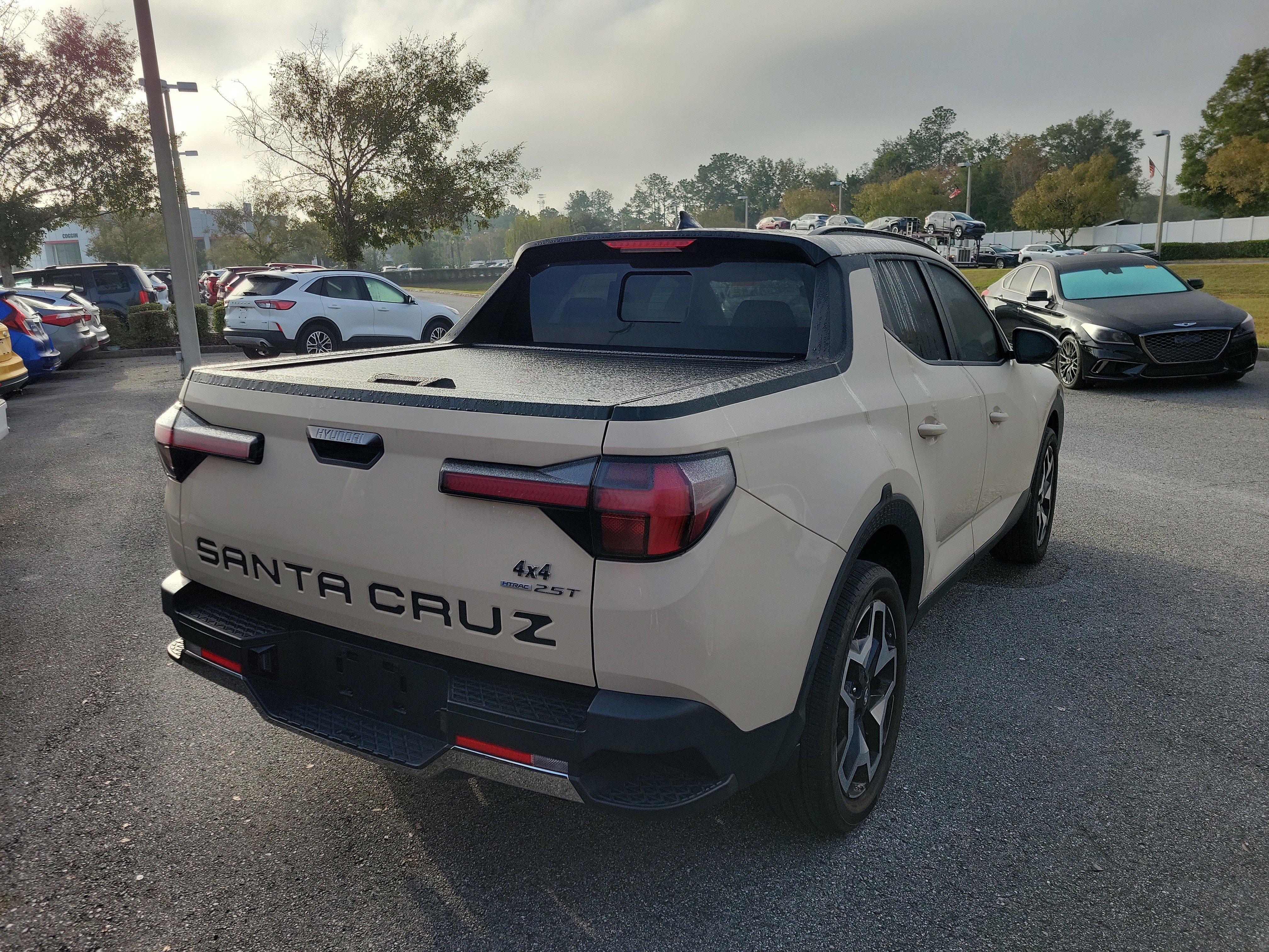 Used 2022 Hyundai Santa Cruz Limited w/ Cargo Package image 14