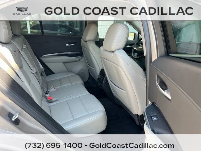 Certified 2023 Cadillac XT4 Luxury w/ Cold Weather Package FWD image 8