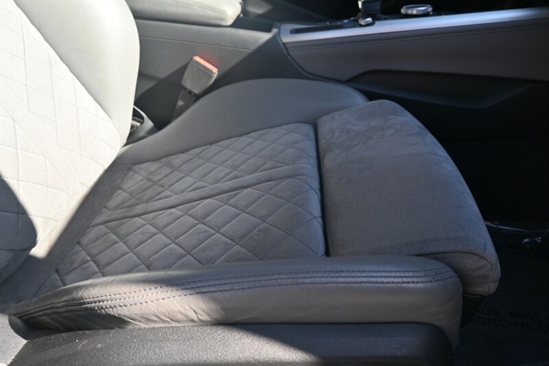 Used 2019 Audi S4 Premium Plus w/ Premium Plus Package image 65